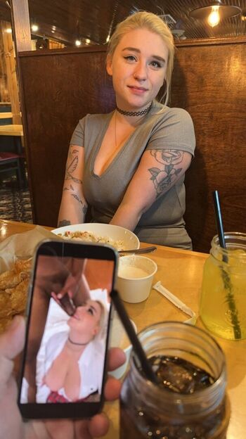 Full leaked Gothsofia/ private onlyfans photo