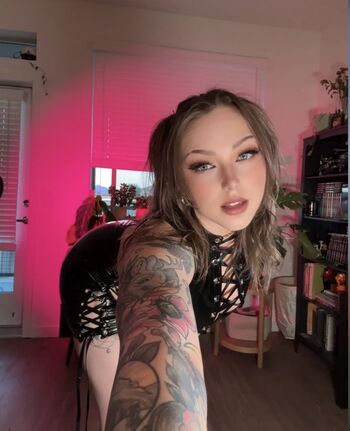 Full leaked Sanna guidetti/ private onlyfans photo