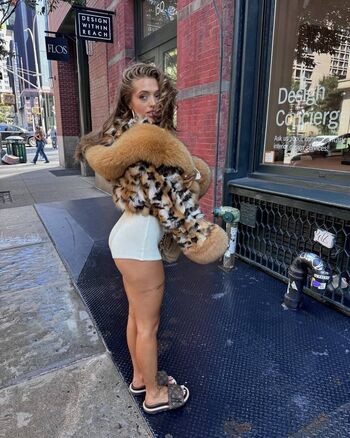 Full leaked Woah vicky  page private onlyfans photo