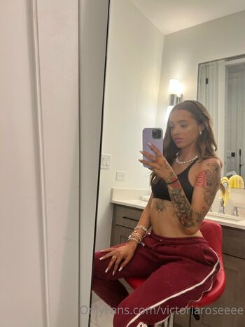Full leaked Woah vicky private onlyfans photo