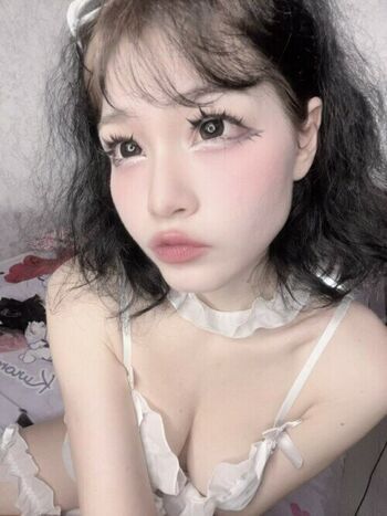 Full leaked Woozixc private onlyfans photo