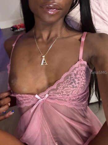 Full leaked Yanasmg  page private onlyfans photo