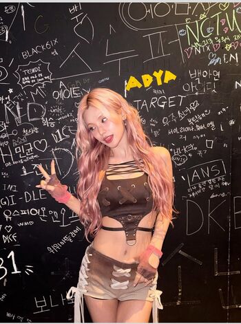 Full leaked Zoe lister jones/ private onlyfans photo