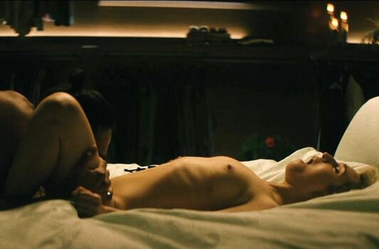 Full leaked Zoe lister jones page private onlyfans photo