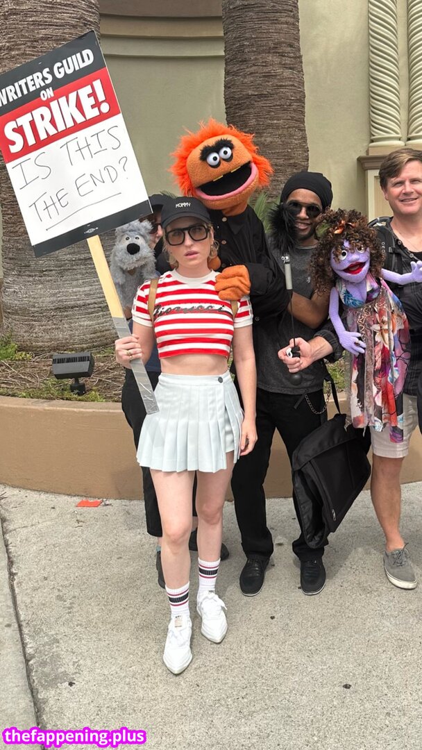 Zoe Lister Jones / https: / zoelisterjones ヌードOnlyFans写真 #38